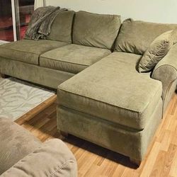 L shape sectional couch sofa with full size pull out bed 