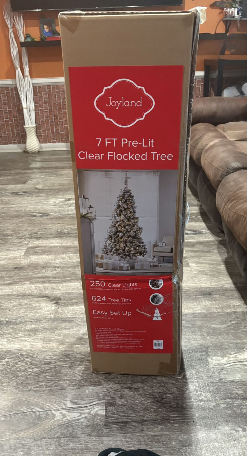 Christmas Tree With 250 Clear Lights