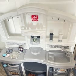 Step 2 Kitchen