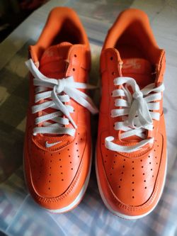Mens Nike Air Force 1 Orange Low-Top Sneakers size 11