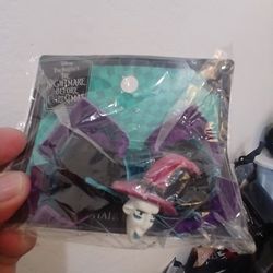NBC  Bow Clip