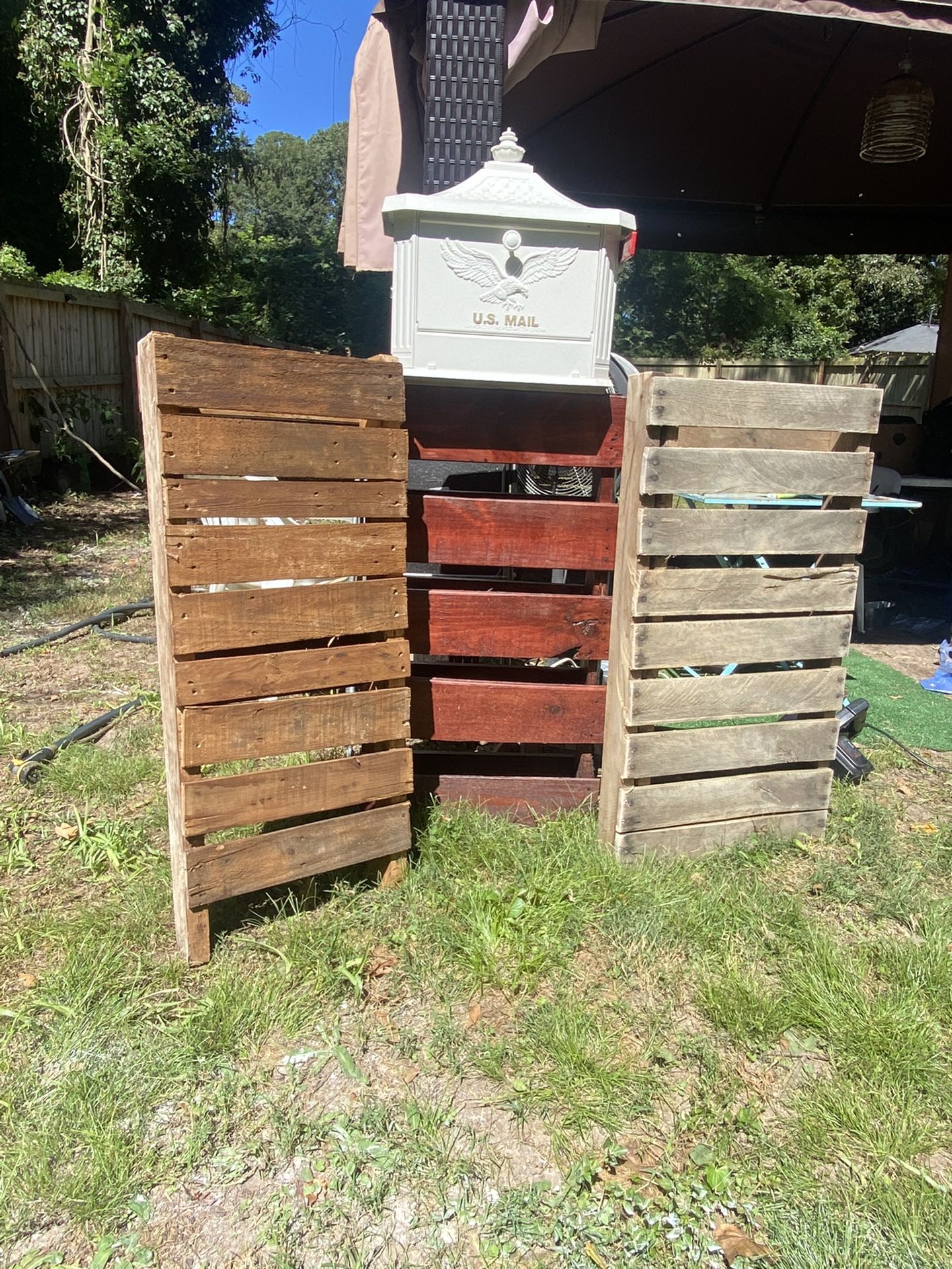 Modern Style Mailbox