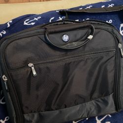 HP Spacious Laptop Bag In Great Condition