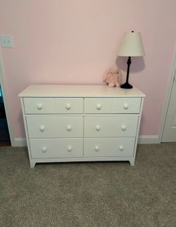 New Storkcraft 6 Drawer Dresser Assembled