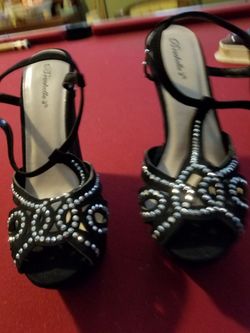 Ladies sz 10 black beaded wedge heels shoes