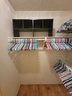 Closet Shelf Organizer