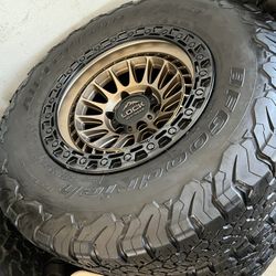 Vendo Rines Nuevos 17x9 De Ancho De 6-139.7 Lugs Con Llantas 285/70/R17 Bfgoodrich Por $950 🔥✅