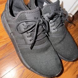 Black Adidas Nmd