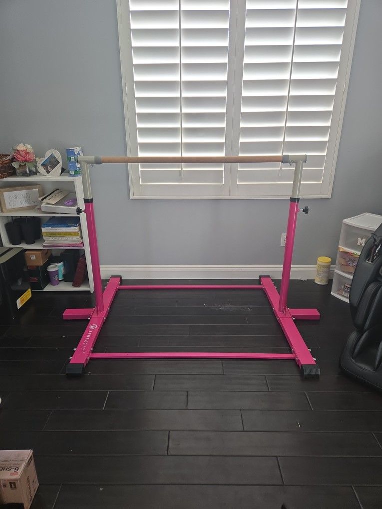Gymnastic Kip Bar