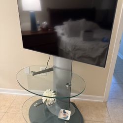 Give your bedroom or living room a modern upgrade