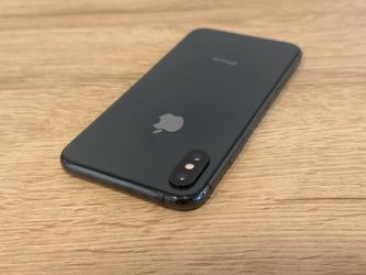iPhone XS 64gb like New Unlocked 76% Battery 🔋