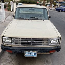 1983 Mazda Pickup 