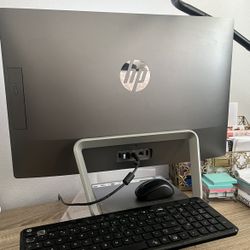 HP Desktop Computer 