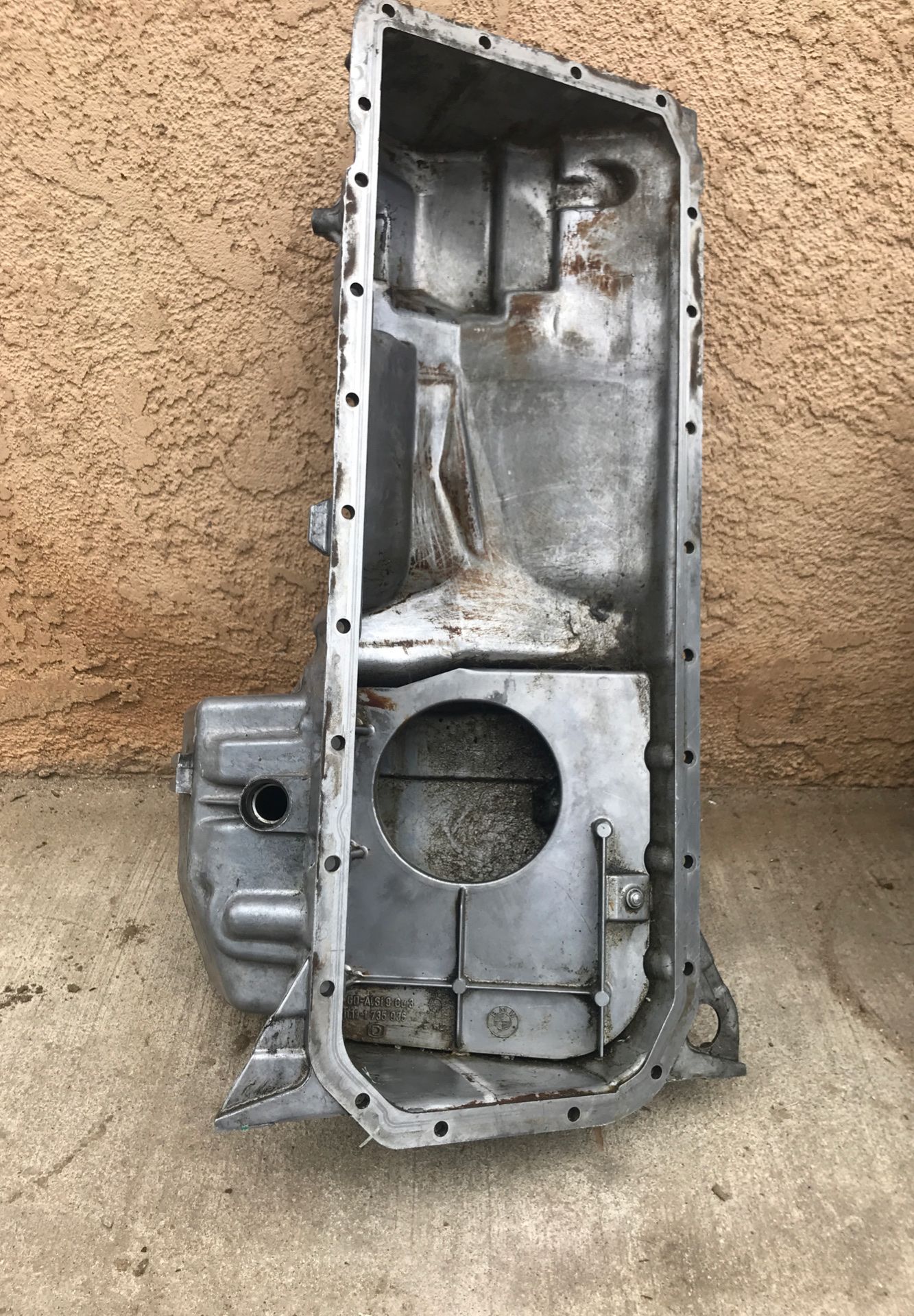 BMW E36 oil pan for Sale in Rialto, CA OfferUp
