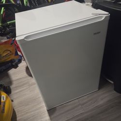 Mini Refrigerator 