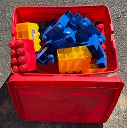 Mega Bloks And Tote