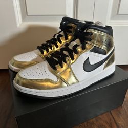 Air Jordan 1 Mid Metallic Gold Size 9 DEADSTOCK