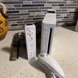 Nintendo Wii Loaded With Games