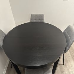 Dining table (extendable)