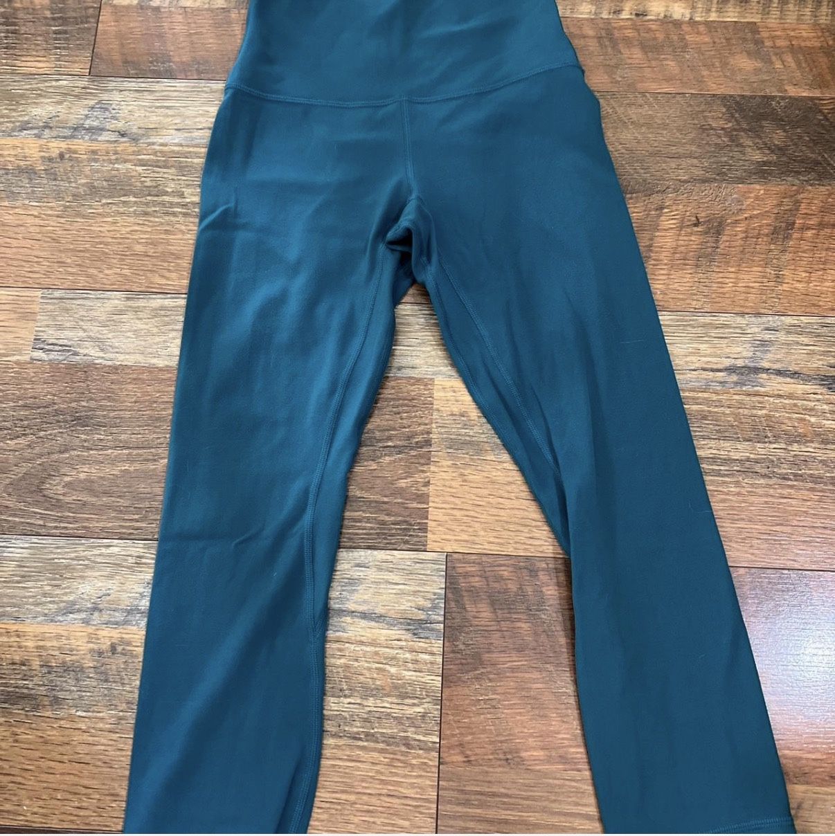 Lululemon Blue/Green Crop Leggings