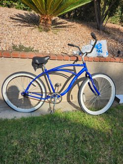 Schwinn beach cruiser