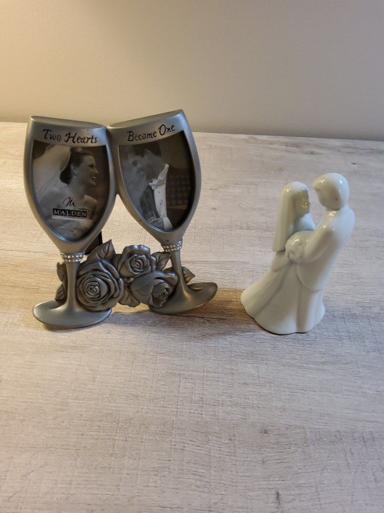 Two Wedding Both are new . Size .6"× 6" 5"× 2" .