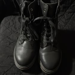 Black Boots