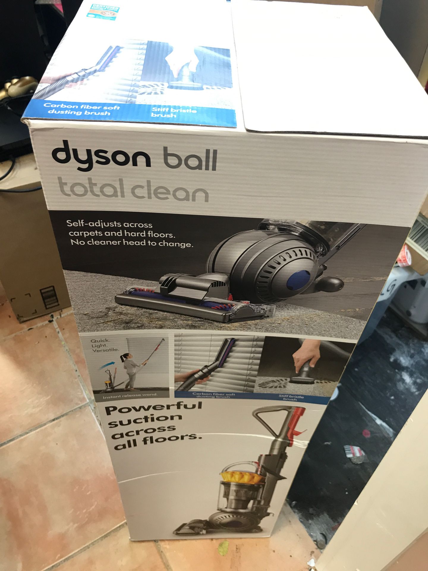 Dyson ball total clean vacuum