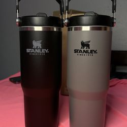 New Stanley 30 Oz 🖤