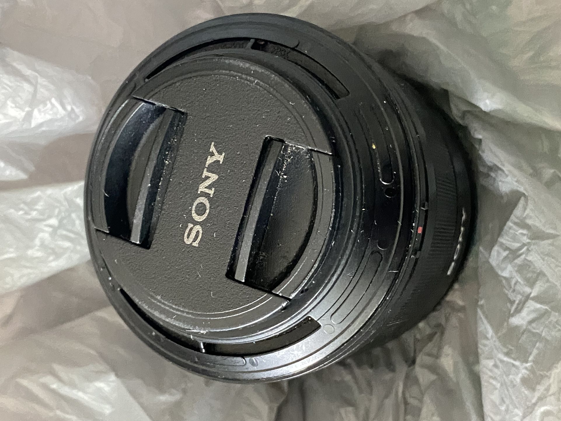 Sony FE 35mm F/2.8 Za lens