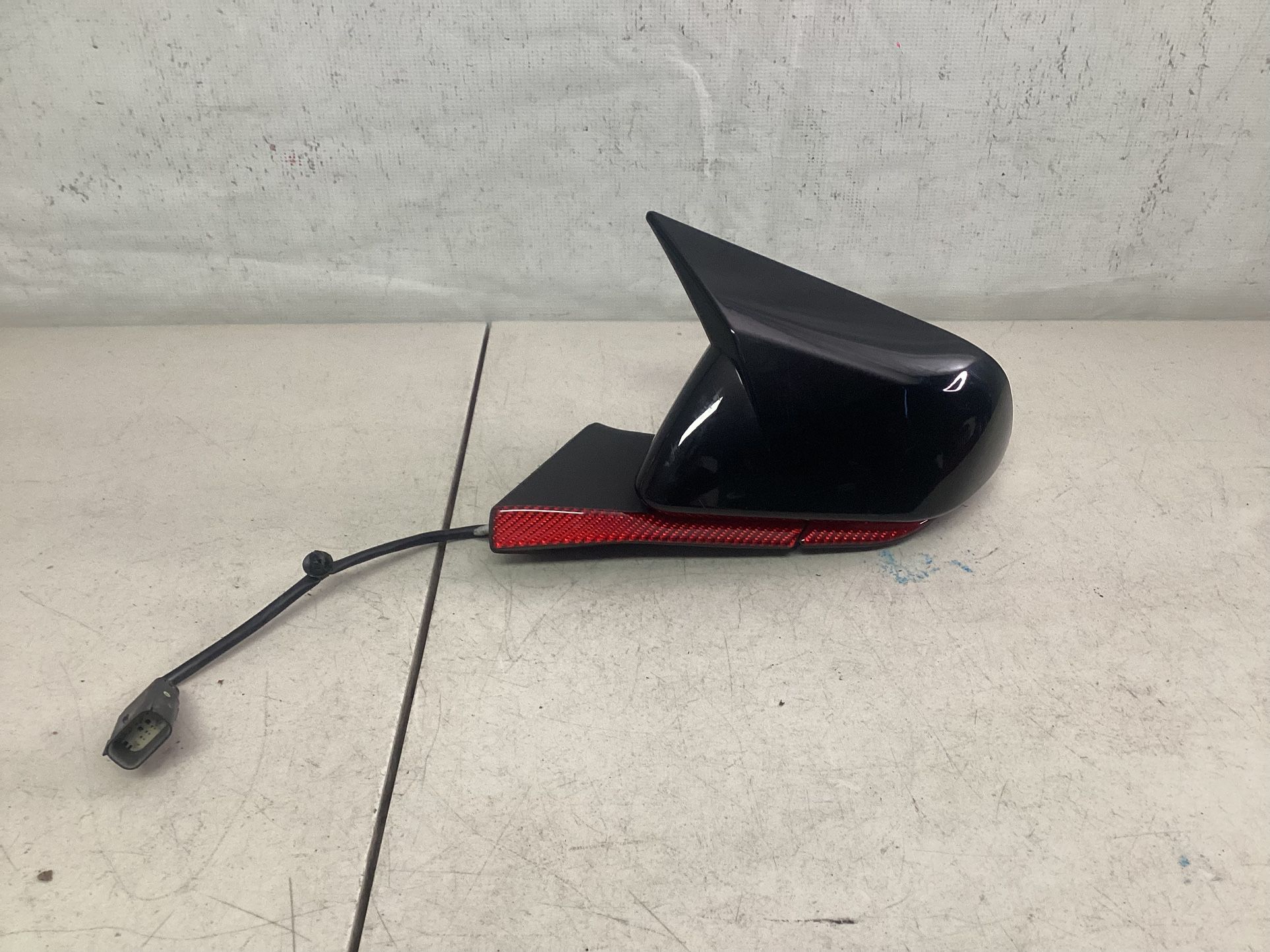 2015-2023 FORD MUSTANG LH DRIVER SIDE MIRROR BLING SPOT USED OEM