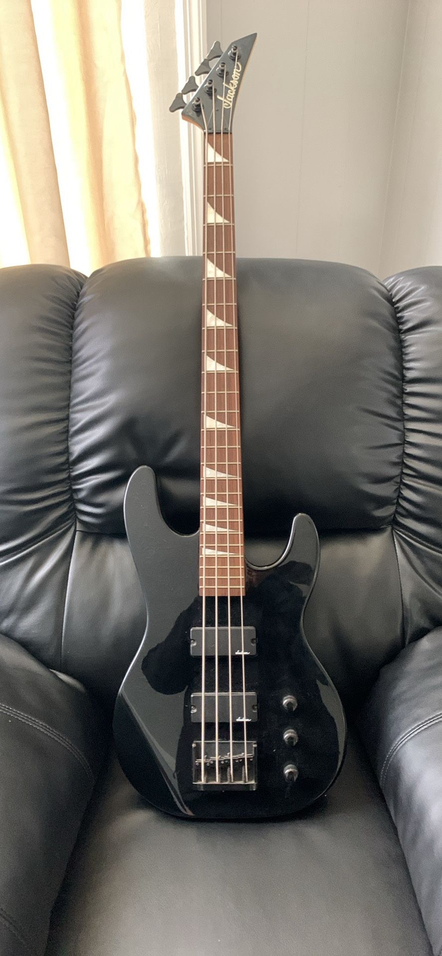 Jackson Electric Bass Guitar