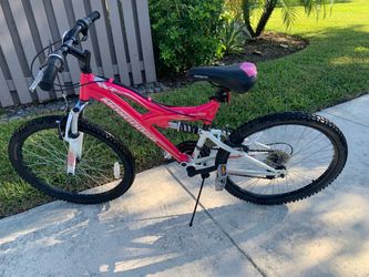 MONGOOSE XR75 BICYCLE