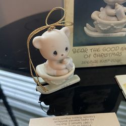 Precious Moments Bear The Good News Of Christmas 1987