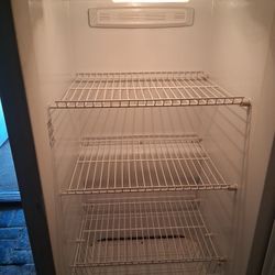 Kenmore  Uprisng Deep Freezer 