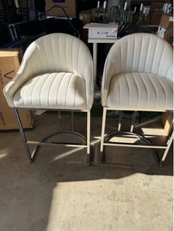 To off-white barstools brand new $70 two  bench houses $120 for one or $200 for both