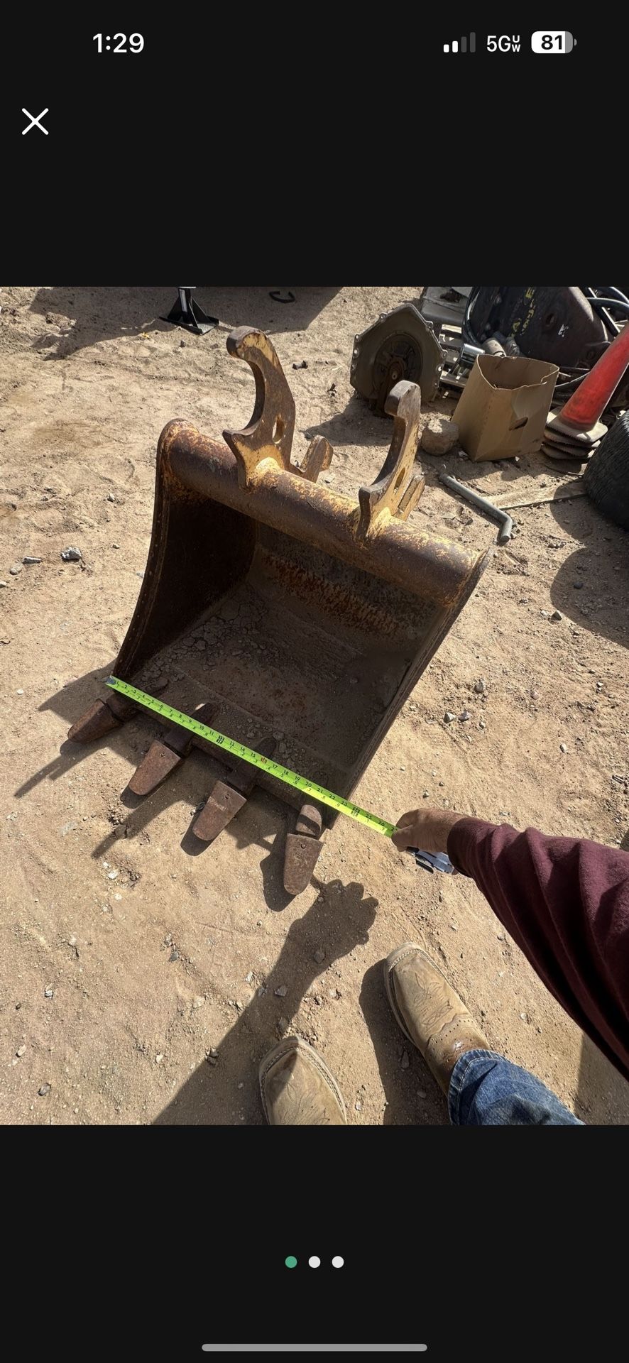 24” John Deere Bucket