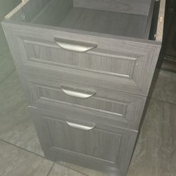 Corner desk for free pick up today please