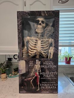60-Inch Pose-N-Stay Pirate Skeleton Decoration. NEW!