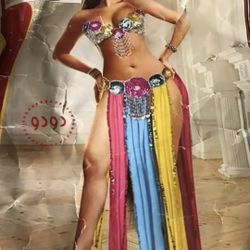 Belly Dancer 💃🏾 Very nice Egyptian maid