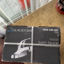 Glaciar bay faucet new