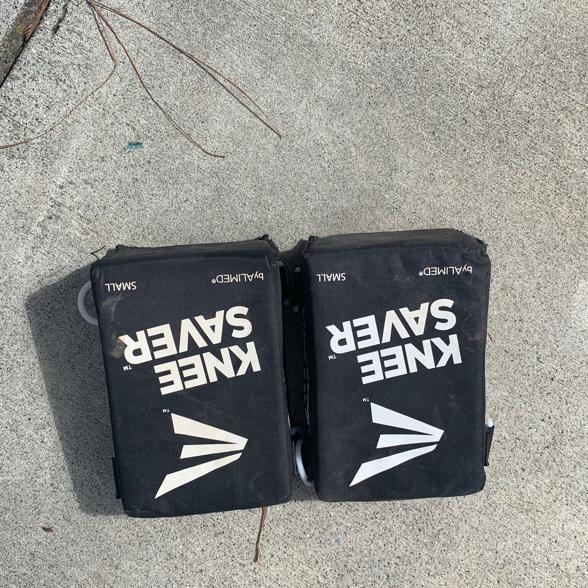 Size Small Knee Savers