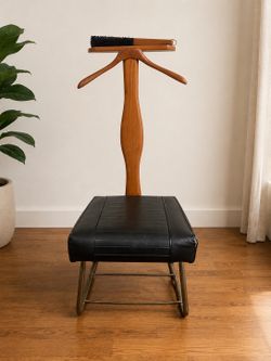 Vintage Gentleman’s Valet Dressing Chair W/ Clothes Brush