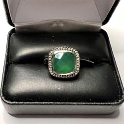 Brand new 925 Sterling Silver Green Onyx Halo ladies ring size 6
