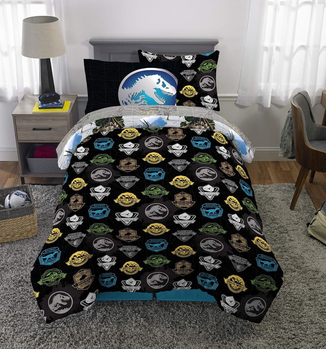 Jurassic World 5 Piece Twin Size Bedding