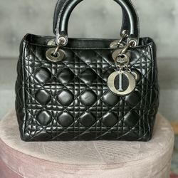 SMART INVESTMENT. Classic Iconic Christian Dior