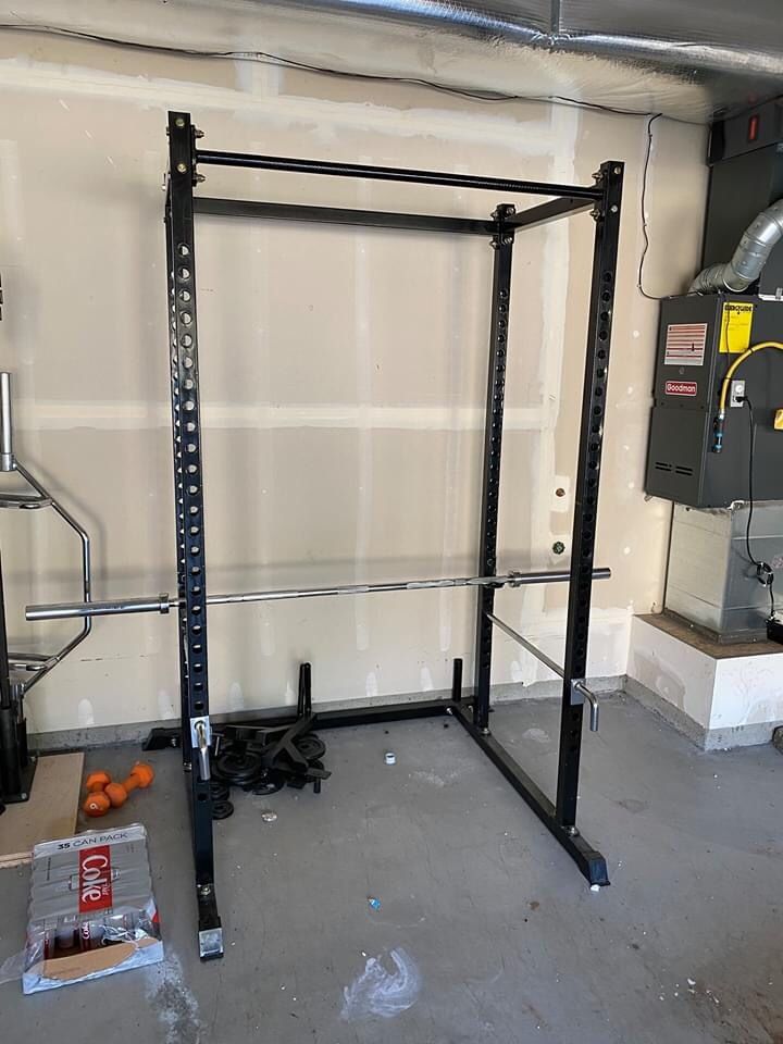 Titan T2 Power Rack With dip bar for Sale in Sumner, WA - OfferUp