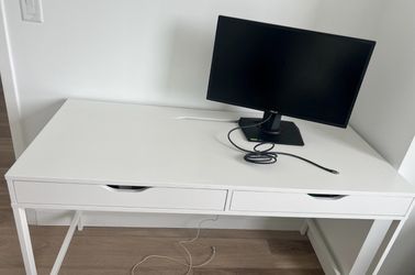 Wooden White Desk with drawers