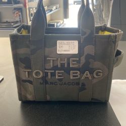 Marc Jacobs The Tote Bag