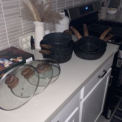 Granite Coated Pots and Pans Set